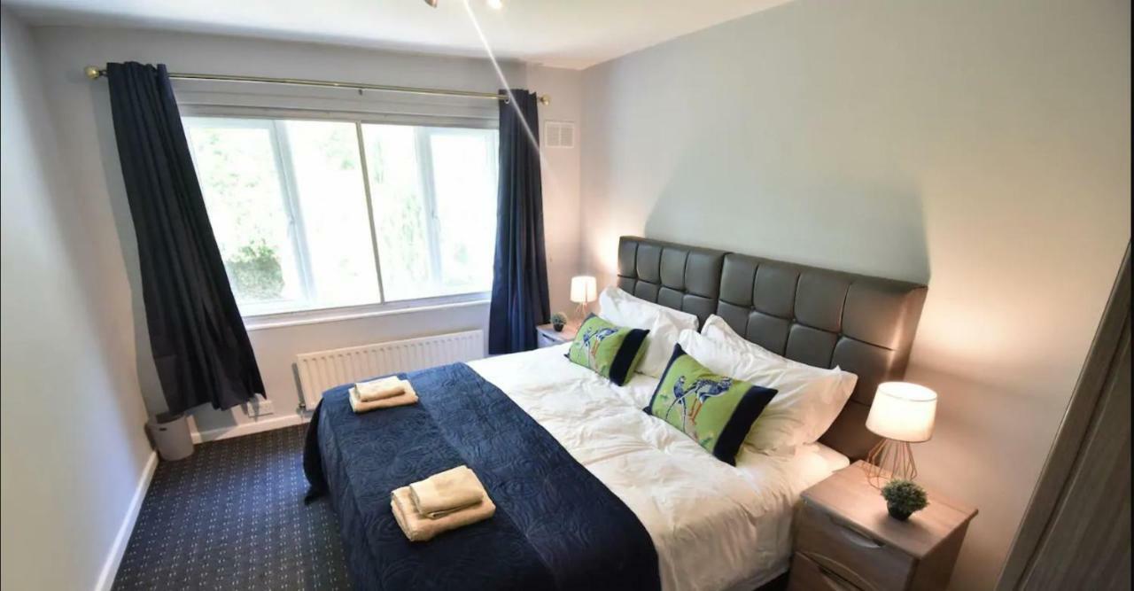 3-Bedroom Comfy Home In Solihull Buitenkant foto